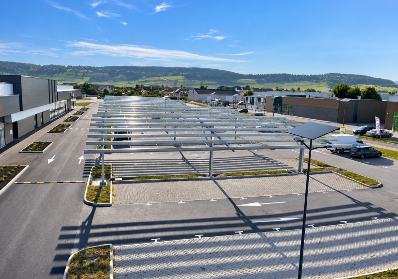 Fabrication et pose d’ombrières métalliques de parking en Bourgogne-Franche-Comté