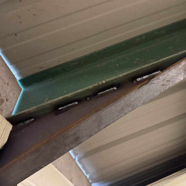 Préparer la charpente à l’énergie solaire : un chantier technique dans la Drôme
