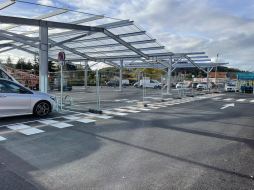 Réalisation d’ombrières photovoltaïques de 1 200 m² dans le Grand Est